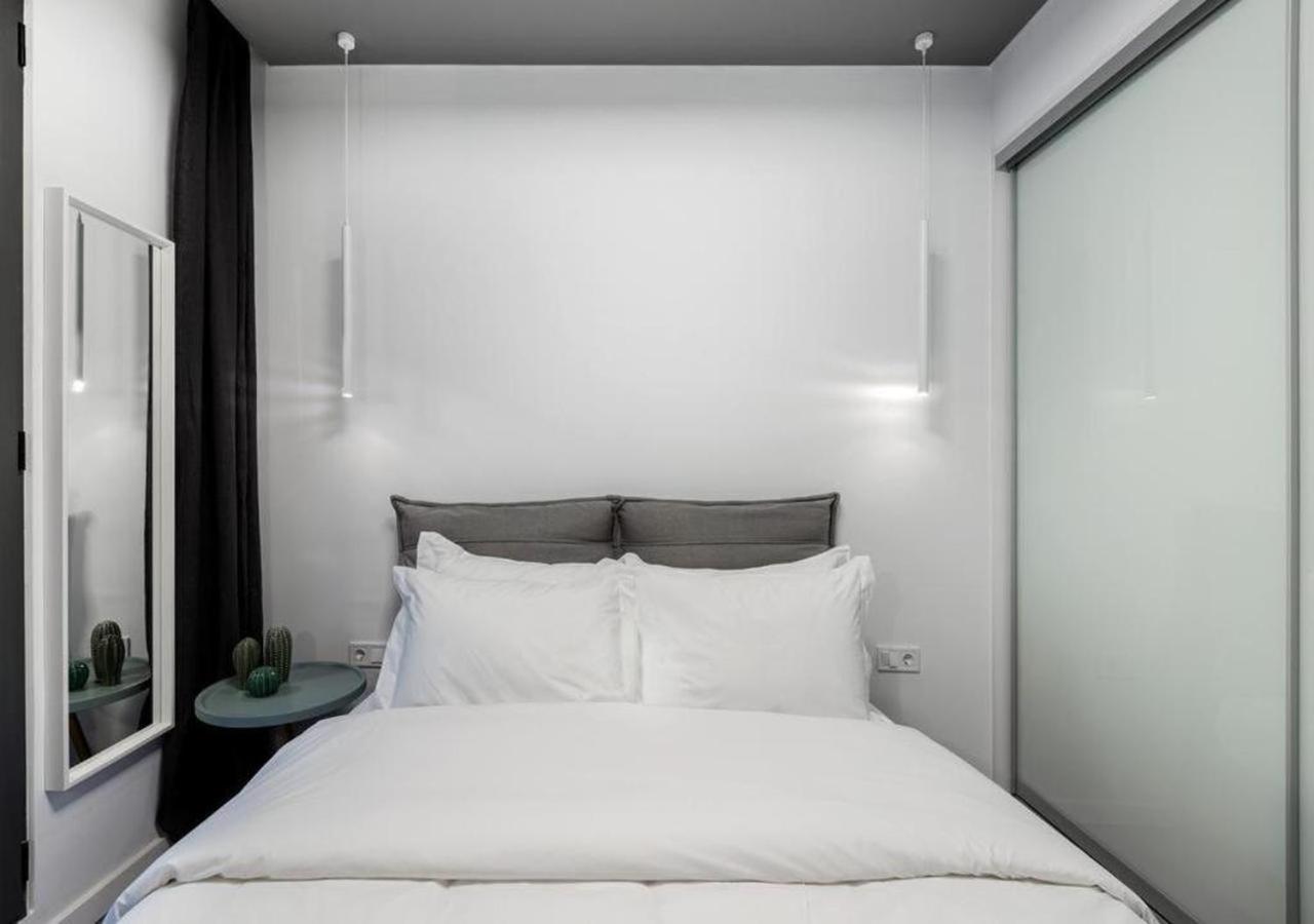 One-Bedroom Apartment Balcony